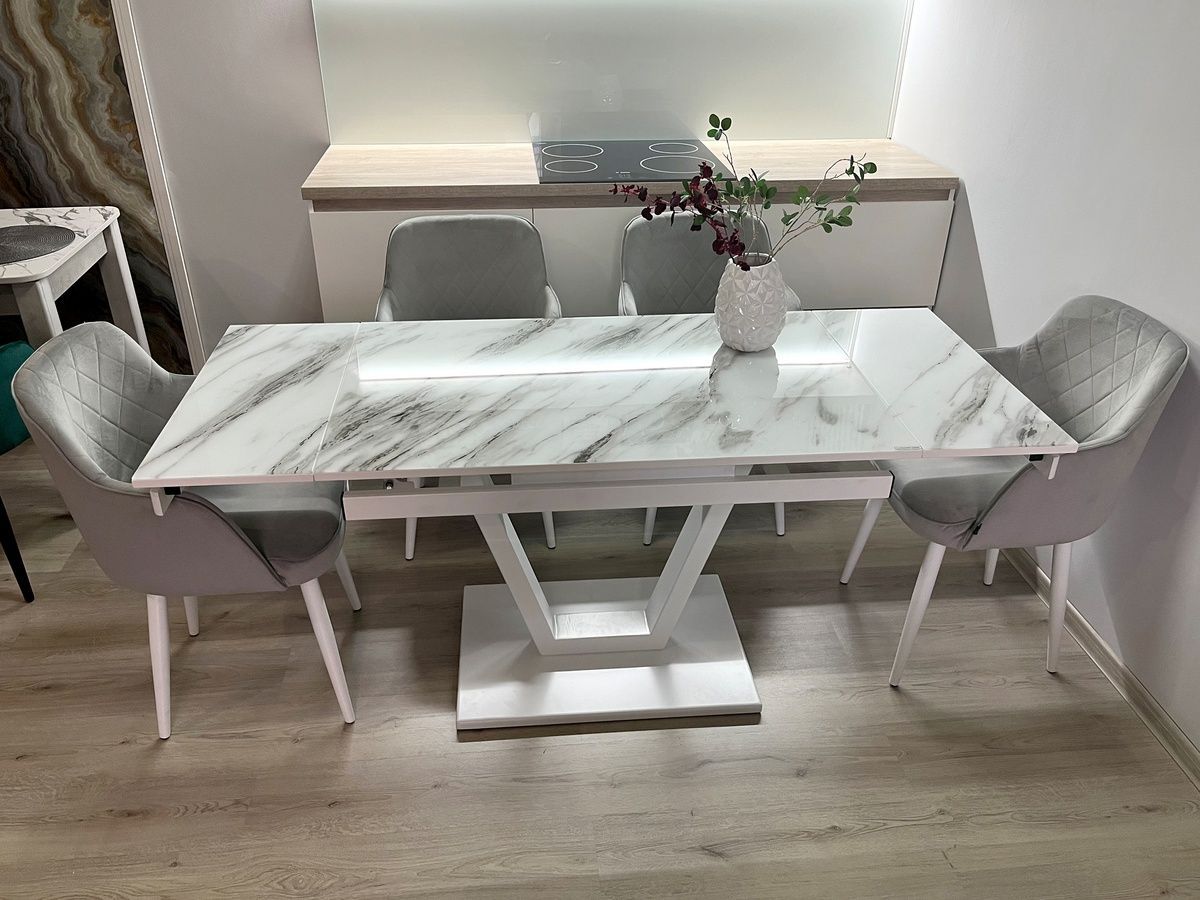 Обідній комплект стіл Maxi V base 1100-1700х700 Білий + 4 сірих крісла на білих ніжках