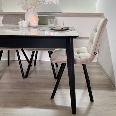 Обідній комплект стіл Chester 1100-1500х700 Чорний + 4 стільця Моко на чорних ніжках